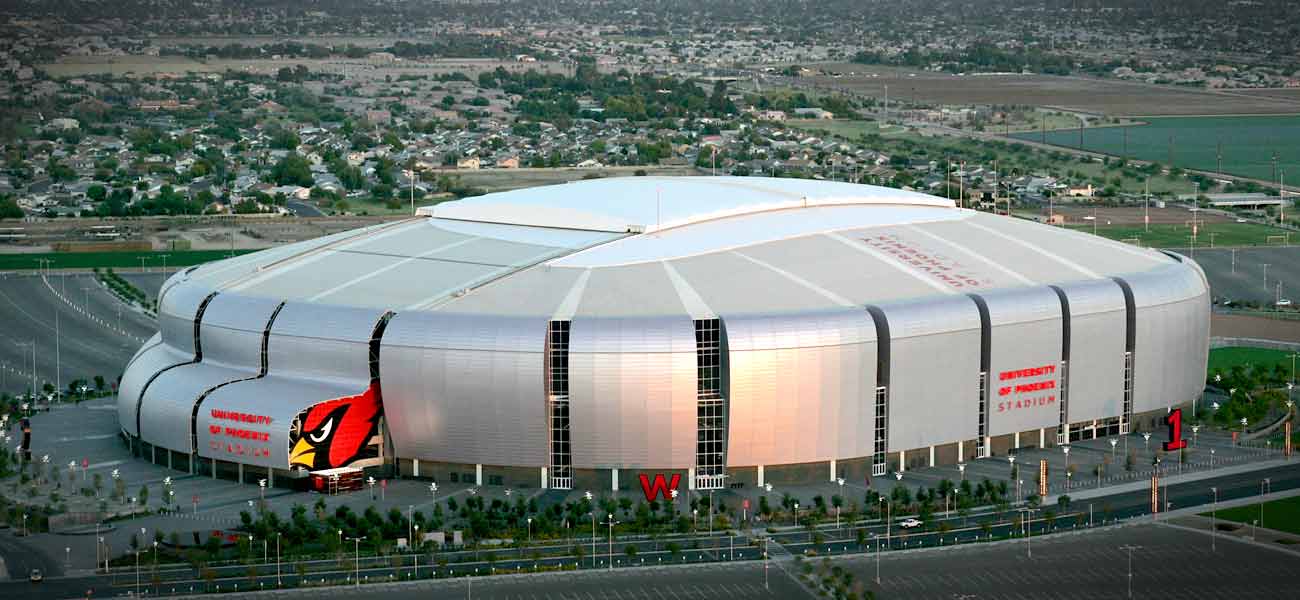 A impressionante estrutura do University of Phoenix Stadium