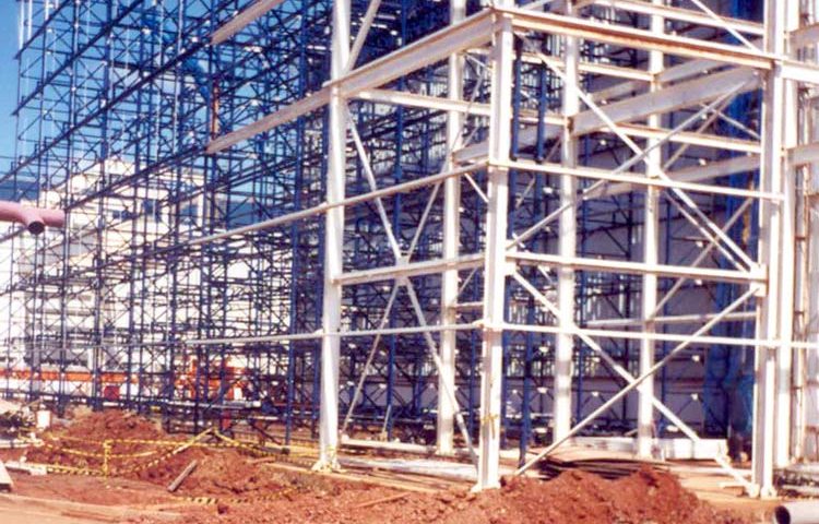 Construção Estrutura metálica Galpão de Carrocerias - General Motors