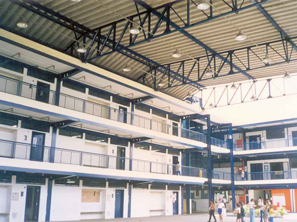 Construção Estrutura metálica Construção da Escola