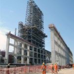 Construção Estrutura metálica Prédio de Reatores com 110m de Altura – REDUC – Petrobras