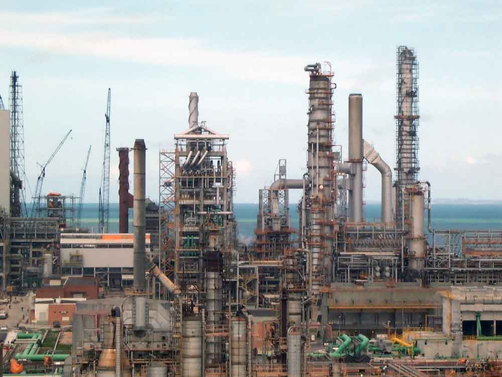 Pipe Racks e Prédio Industriais - Polo Arara - Petrobras Construção Estrutura metálica  Petróleo, Papel e Celulose