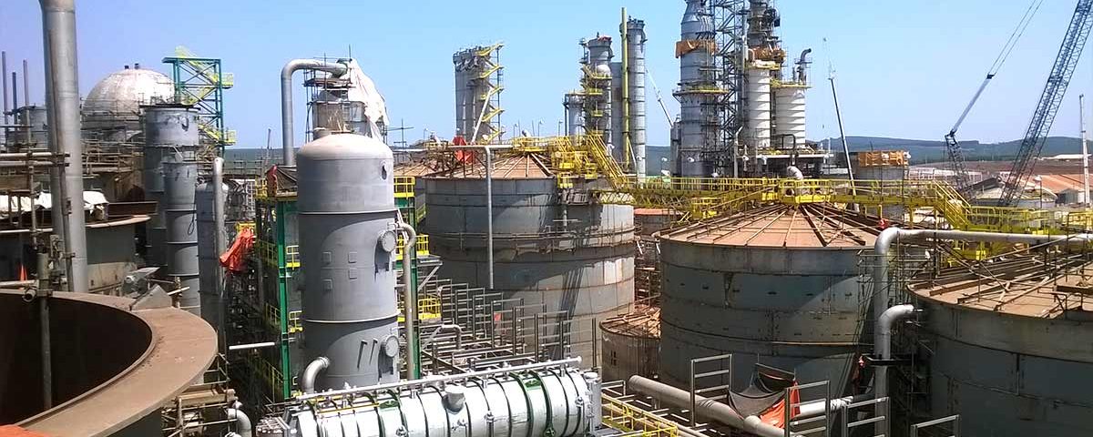 Construção Estrutura metálica Petróleo, Papel e Celulose Pipe Racks e Prédios Industriais – Klabin